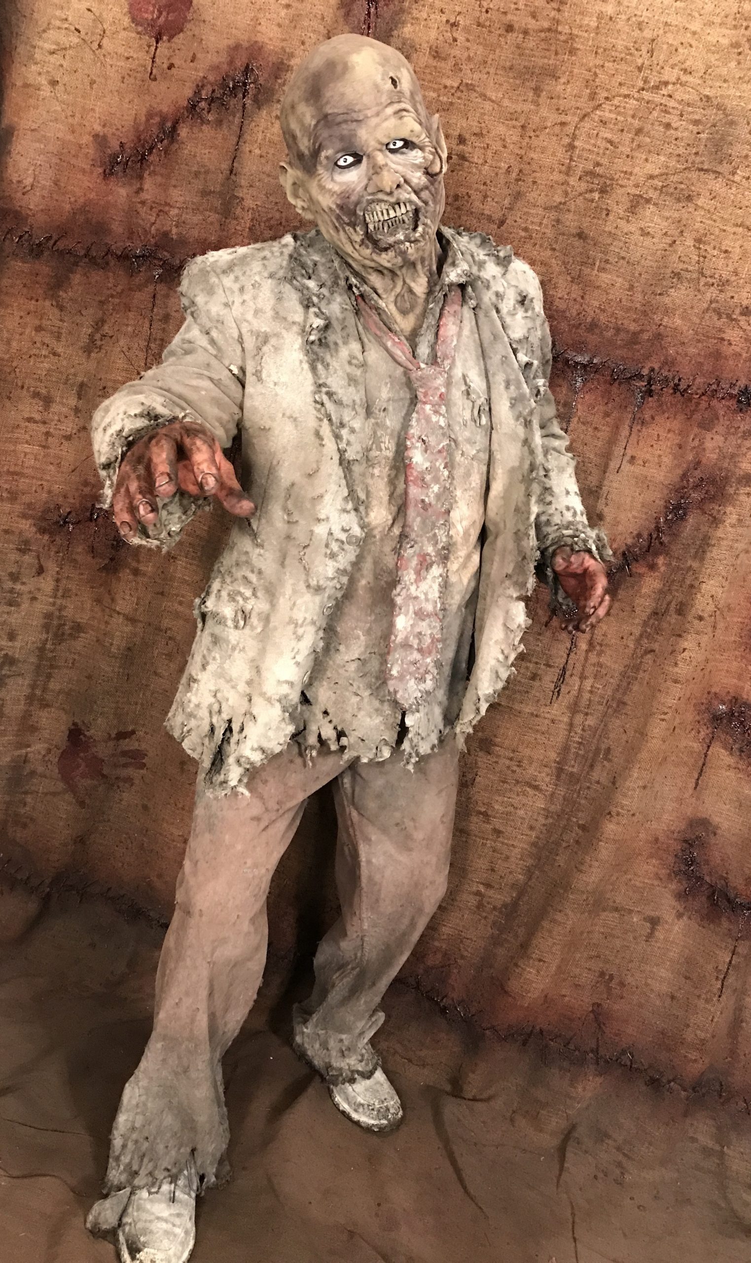 Living Dead: Buried - Living Dead Collection - Custom Character Halloween  Costumes Screen-Ready Horror-Wear